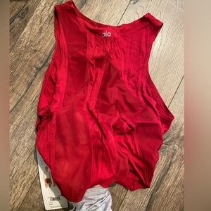 ALO Yoga Present Tank
